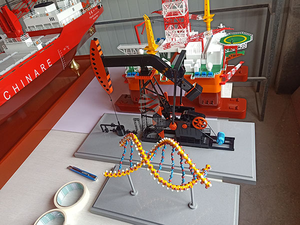 额尔古纳市船舶模型